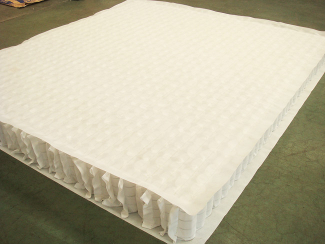 Straight arrangement pocket spring